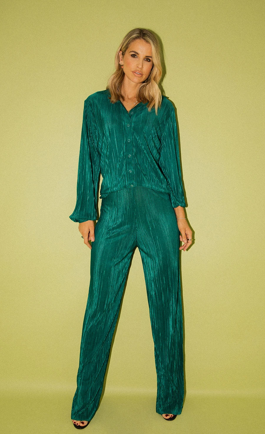 Little Mistress Bottle Green Plisse Trousers By Vogue Williams 3 Little Mistress Bottle Green Plisse Trousers By Vogue Williams